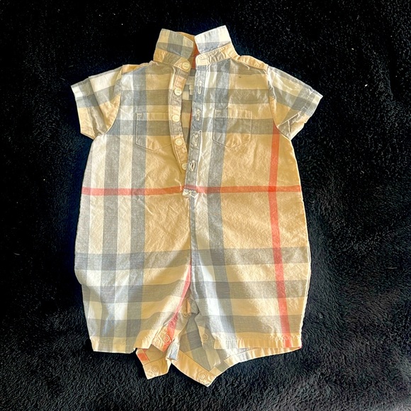 Burberry Children Plaid Romber 3 months - Picture 1 of 4